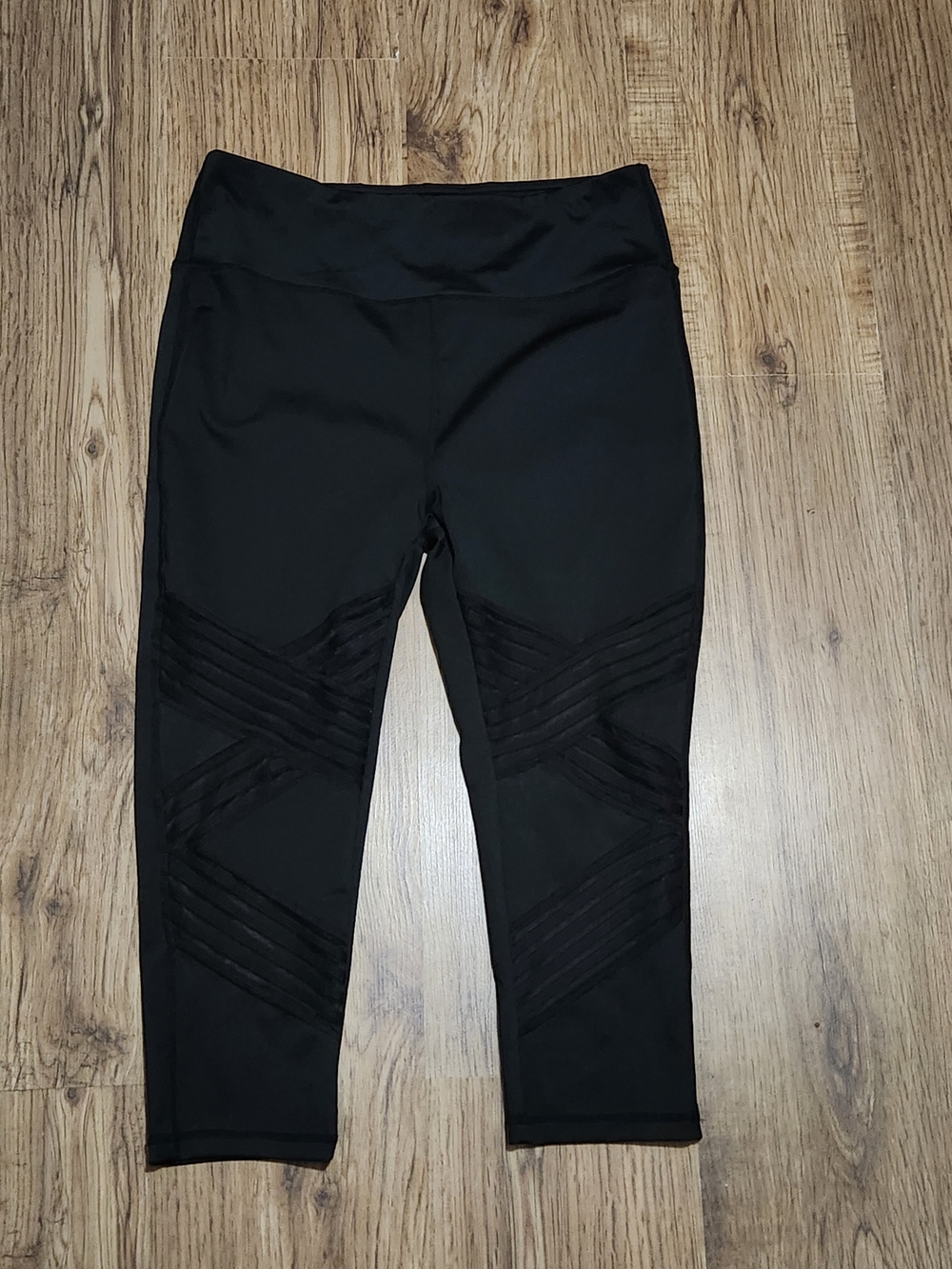 Black High-Waist Mesh-Accent Leggings